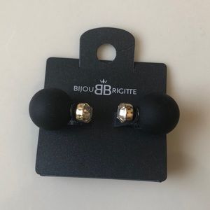 NWT: Bijou Brigitte Earrings